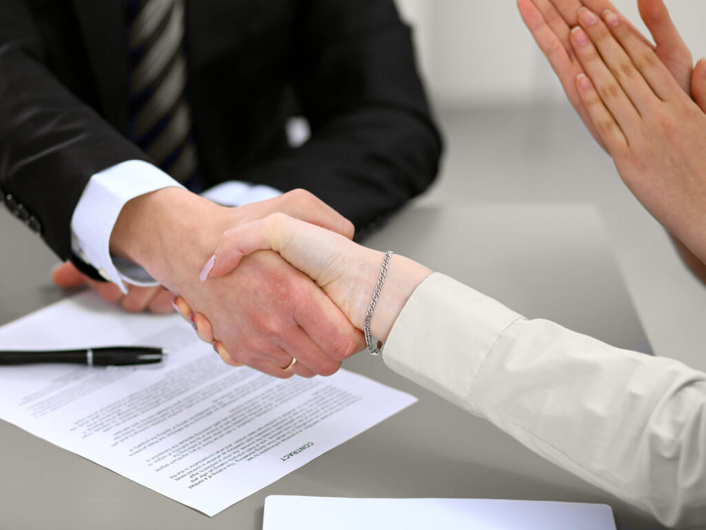 Budget Minim? Ini Tips Mencari Jasa Pembuatan PT yang Murah