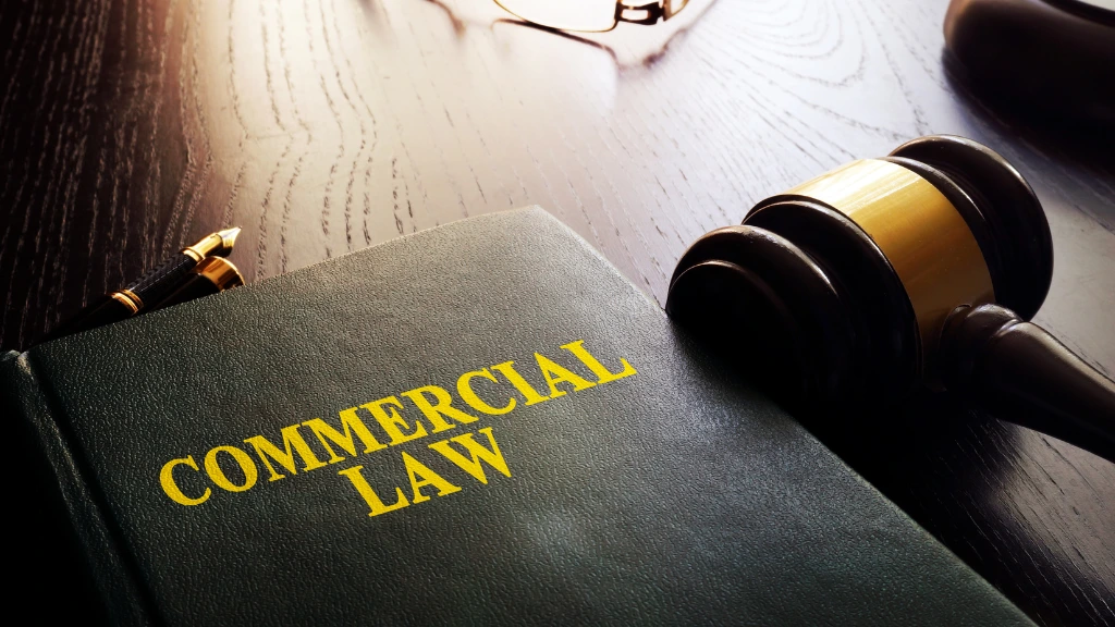 Perbedaan Hukum Komersial dan Hukum Dagang