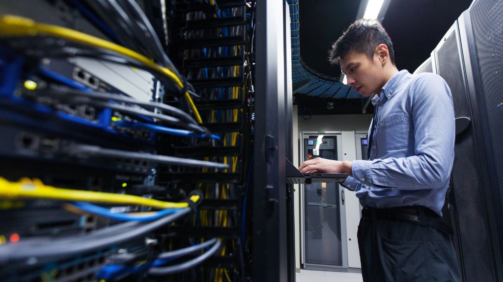 pusat data indonesia wajib