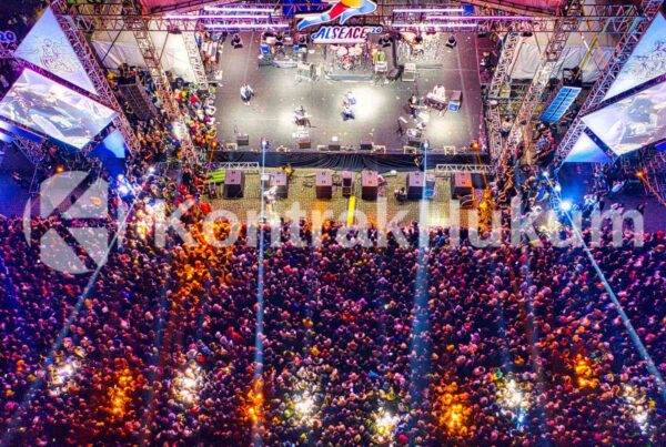 Kontrak kerjasama event