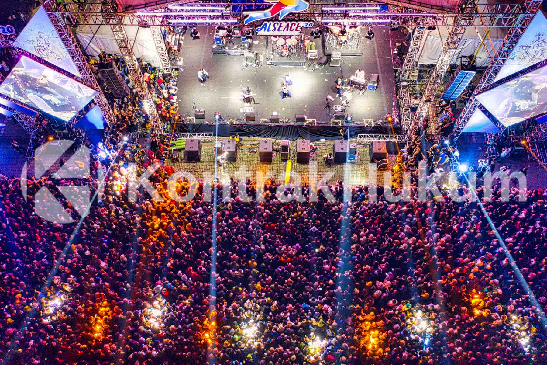 Kontrak kerjasama event